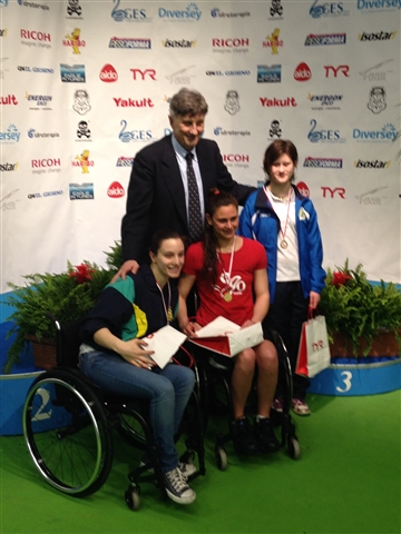 Martina Rabbolini con Giulia Ghiretti, Arianna Talamona e Pierluigi Marzorati.